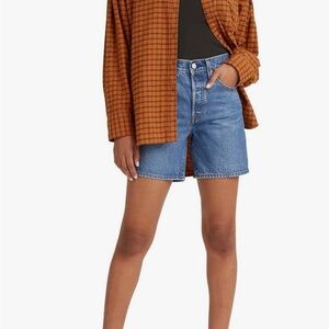 Levi's Women's 501 Mid Thigh Short, Size 31